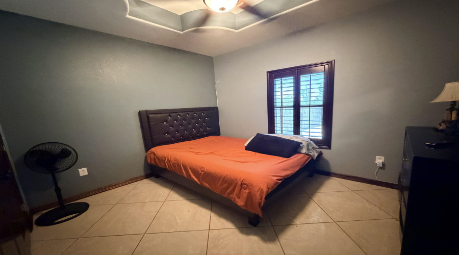 1317 Weslaco Ln, Zapata, Texas 78076, 3 Bedrooms Bedrooms, 6 Rooms Rooms,2 BathroomsBathrooms,Residential,For Sale,1317 Weslaco Ln,20264363