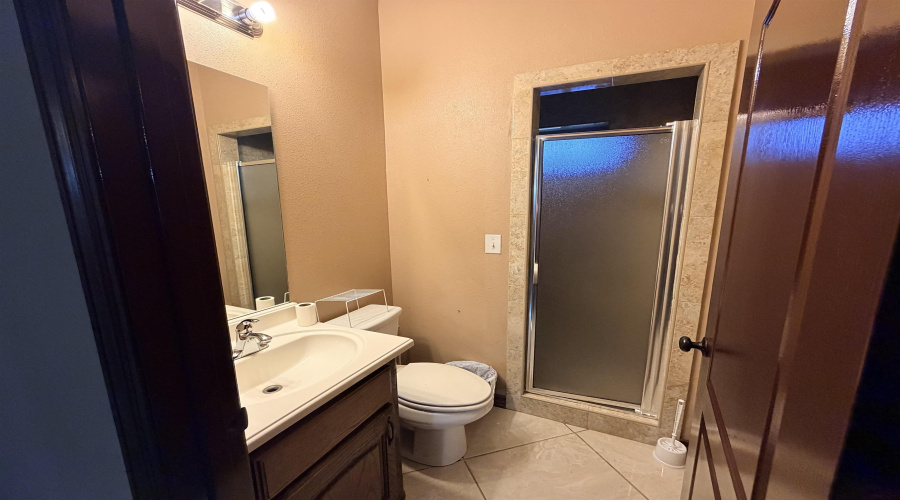 1317 Weslaco Ln, Zapata, Texas 78076, 3 Bedrooms Bedrooms, 6 Rooms Rooms,2 BathroomsBathrooms,Residential,For Sale,1317 Weslaco Ln,20264363