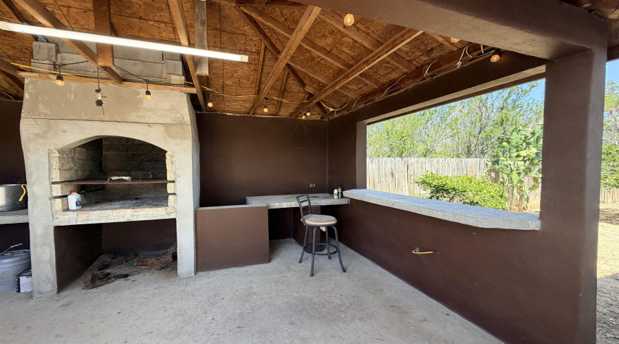 1317 Weslaco Ln, Zapata, Texas 78076, 3 Bedrooms Bedrooms, 6 Rooms Rooms,2 BathroomsBathrooms,Residential,For Sale,1317 Weslaco Ln,20264363
