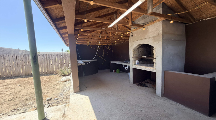 1317 Weslaco Ln, Zapata, Texas 78076, 3 Bedrooms Bedrooms, 6 Rooms Rooms,2 BathroomsBathrooms,Residential,For Sale,1317 Weslaco Ln,20264363