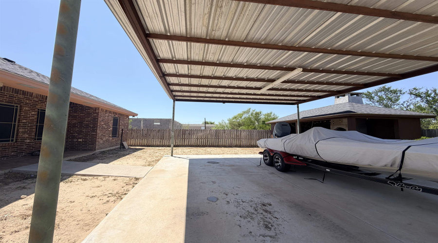 1317 Weslaco Ln, Zapata, Texas 78076, 3 Bedrooms Bedrooms, 6 Rooms Rooms,2 BathroomsBathrooms,Residential,For Sale,1317 Weslaco Ln,20264363