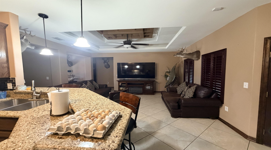 1317 Weslaco Ln, Zapata, Texas 78076, 3 Bedrooms Bedrooms, 6 Rooms Rooms,2 BathroomsBathrooms,Residential,For Sale,1317 Weslaco Ln,20264363