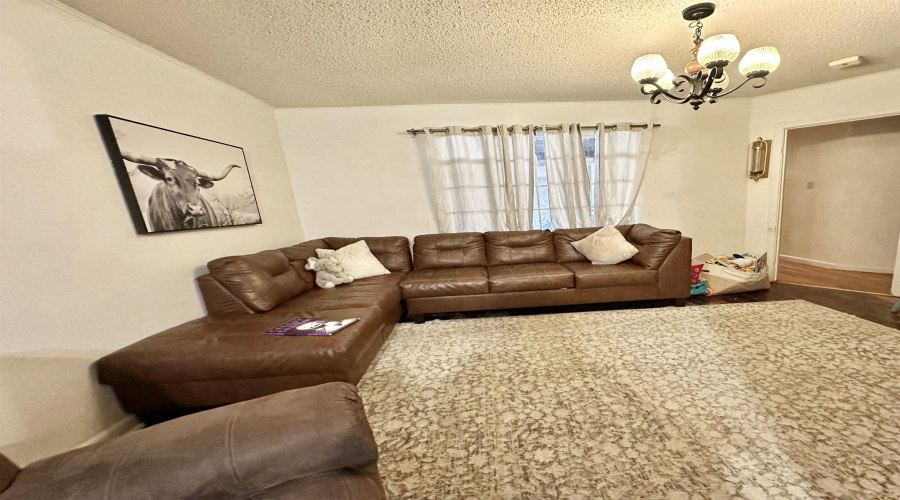1205 W Harald, Hebbronville, Texas 78361-0000, 3 Bedrooms Bedrooms, 8 Rooms Rooms,2 BathroomsBathrooms,Residential,For Sale,1205 W Harald,20264366
