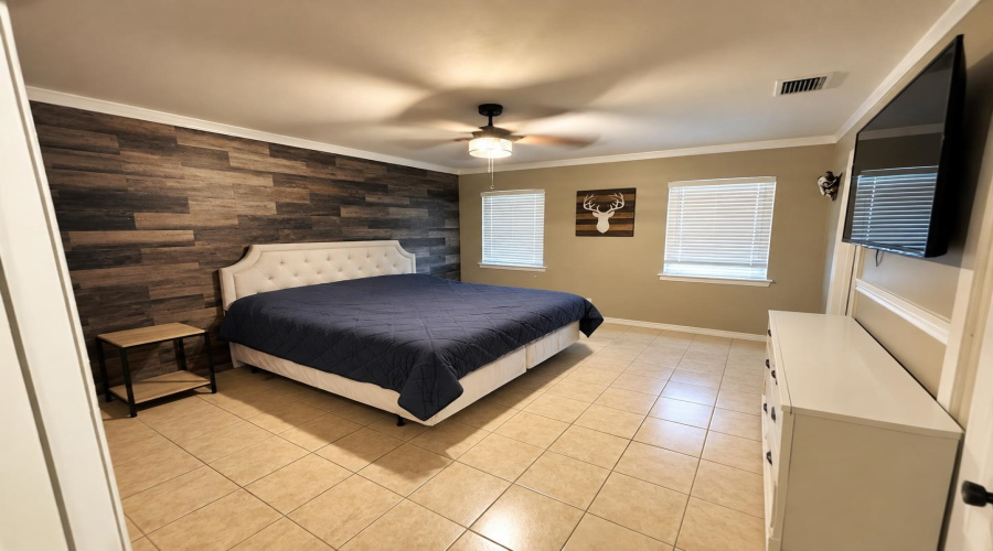 2510 Montgomery St, LAREDO, Texas 78043, 3 Bedrooms Bedrooms, 3 Rooms Rooms,2 BathroomsBathrooms,Residential,For Sale,2510 Montgomery St,20264367