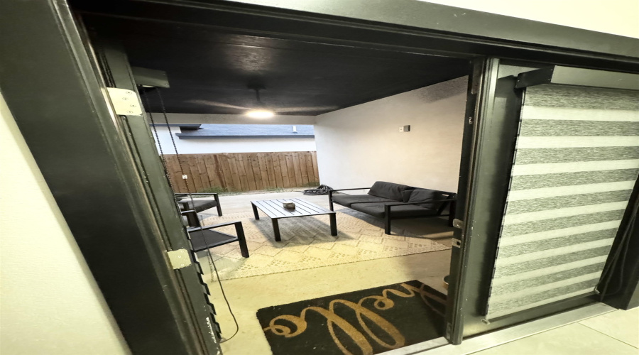 1616 Fresnillo Dr., Laredo, Texas 78046-0000, 3 Bedrooms Bedrooms, 6 Rooms Rooms,2 BathroomsBathrooms,Residential,For Sale,1616 Fresnillo Dr.,20264368