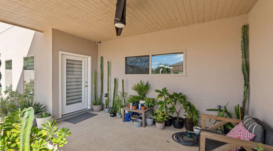 10902 International Blvd, Laredo, Texas 78045-6940, 3 Bedrooms Bedrooms, 5 Rooms Rooms,2 BathroomsBathrooms,Residential,For Sale,10902 International Blvd,20264369