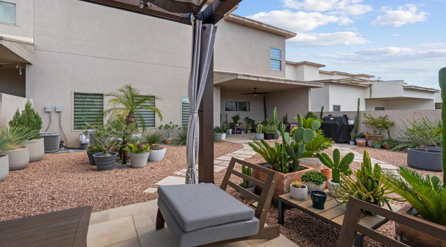10902 International Blvd, Laredo, Texas 78045-6940, 3 Bedrooms Bedrooms, 5 Rooms Rooms,2 BathroomsBathrooms,Residential,For Sale,10902 International Blvd,20264369