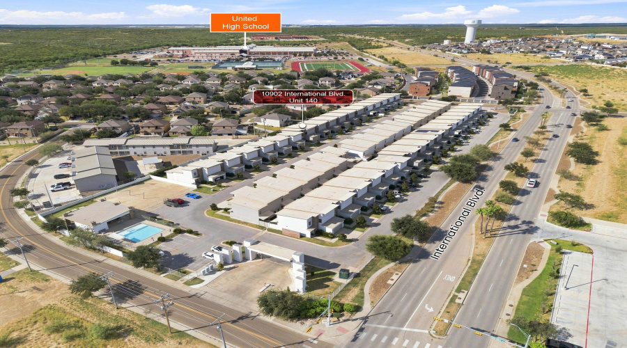 10902 International Blvd, Laredo, Texas 78045-6940, 3 Bedrooms Bedrooms, 5 Rooms Rooms,2 BathroomsBathrooms,Residential,For Sale,10902 International Blvd,20264369