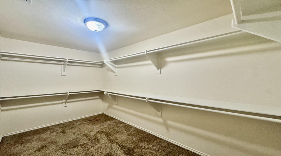 6002 Narciso Dr., Laredo, Texas 78046, 4 Bedrooms Bedrooms, 5 Rooms Rooms,2 BathroomsBathrooms,Residential,For Sale,6002 Narciso Dr.,20264371