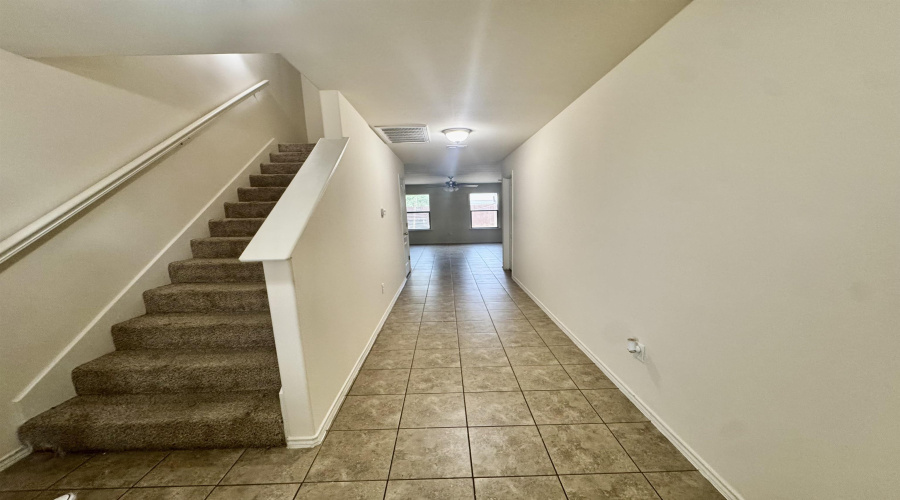 6002 Narciso Dr., Laredo, Texas 78046, 4 Bedrooms Bedrooms, 5 Rooms Rooms,2 BathroomsBathrooms,Residential,For Sale,6002 Narciso Dr.,20264371
