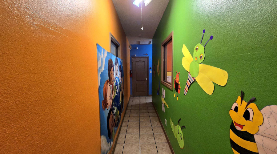 2218 Tilden Ave, Laredo, Texas 78040, 1 Room Rooms,2 BathroomsBathrooms,Commercial retail/office,For Rent,2218 Tilden Ave,20264370