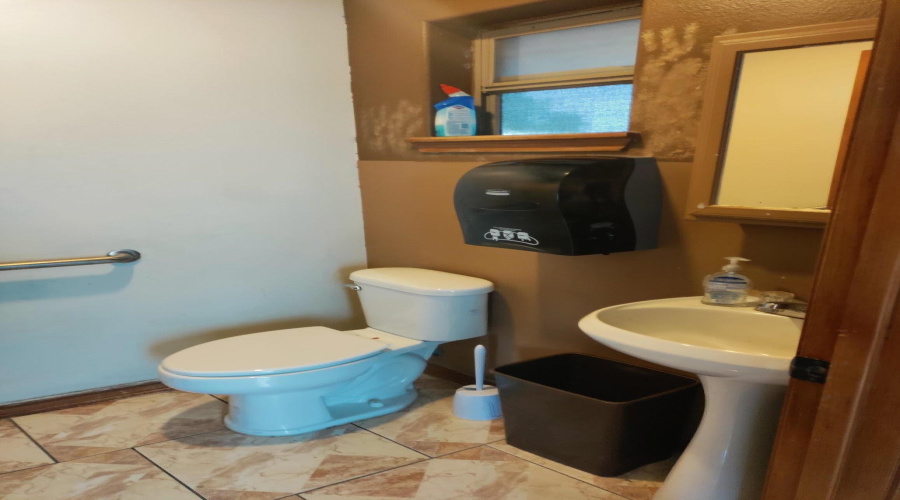 3718 TX State Hwy 359, Laredo, Texas 78043, 1 Room Rooms,3 BathroomsBathrooms,Commercial retail/office,For Sale,3718 TX State Hwy 359,20264372