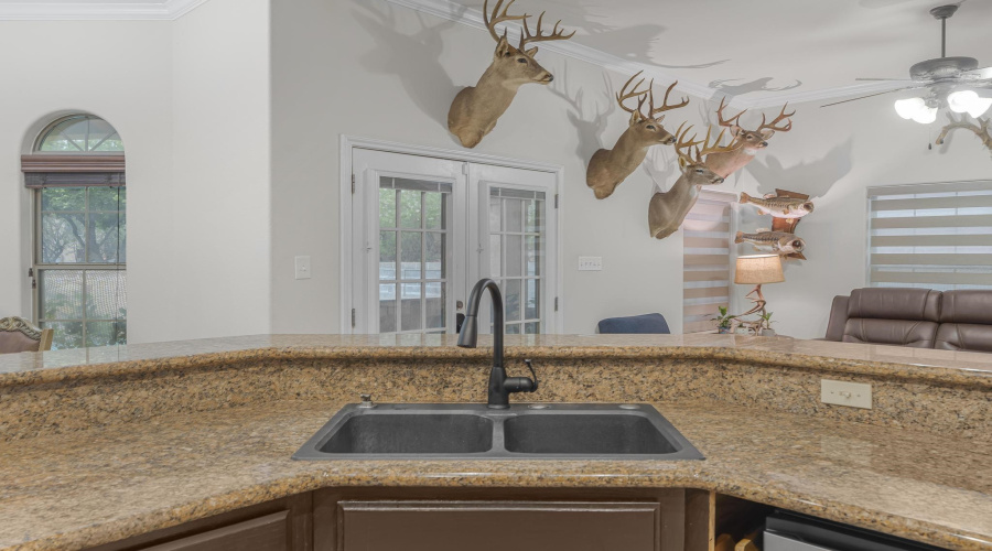 204 Flathead Lake Dr, LAREDO, Texas 78041-1933, 4 Bedrooms Bedrooms, 9 Rooms Rooms,4 BathroomsBathrooms,Residential,For Sale,204 Flathead Lake Dr,20264373