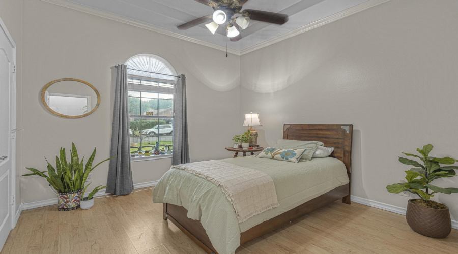 204 Flathead Lake Dr, LAREDO, Texas 78041-1933, 4 Bedrooms Bedrooms, 9 Rooms Rooms,4 BathroomsBathrooms,Residential,For Sale,204 Flathead Lake Dr,20264373