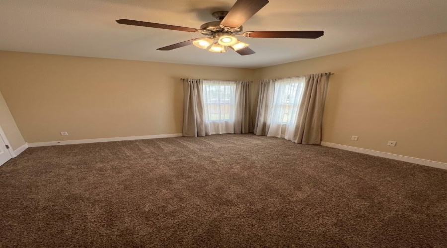 305 Michoacan Loop, Laredo, Texas 78045, 5 Bedrooms Bedrooms, 8 Rooms Rooms,4 BathroomsBathrooms,Residential,For Sale,305 Michoacan Loop,20264374