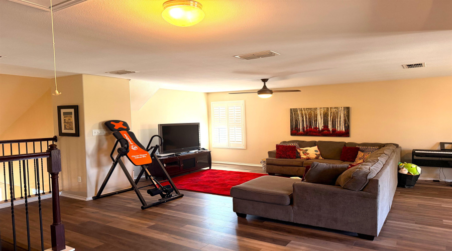 119 Date Palm Dr., Laredo, Texas 78045, 4 Bedrooms Bedrooms, 10 Rooms Rooms,2 BathroomsBathrooms,Residential,For Sale,119 Date Palm Dr.,20264376