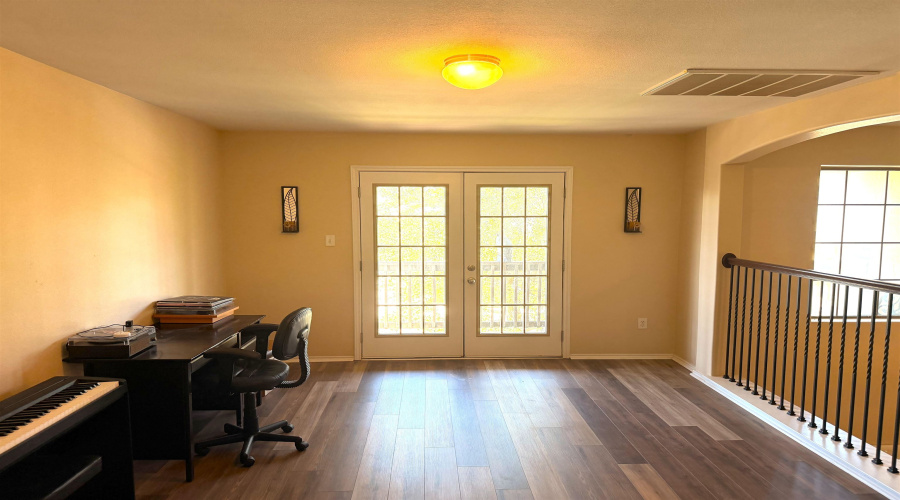 119 Date Palm Dr., Laredo, Texas 78045, 4 Bedrooms Bedrooms, 10 Rooms Rooms,2 BathroomsBathrooms,Residential,For Sale,119 Date Palm Dr.,20264376