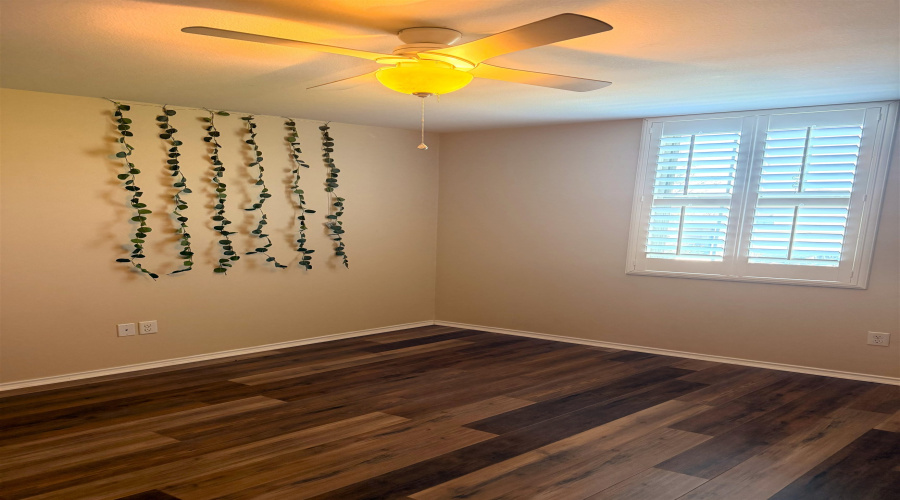 119 Date Palm Dr., Laredo, Texas 78045, 4 Bedrooms Bedrooms, 10 Rooms Rooms,2 BathroomsBathrooms,Residential,For Sale,119 Date Palm Dr.,20264376