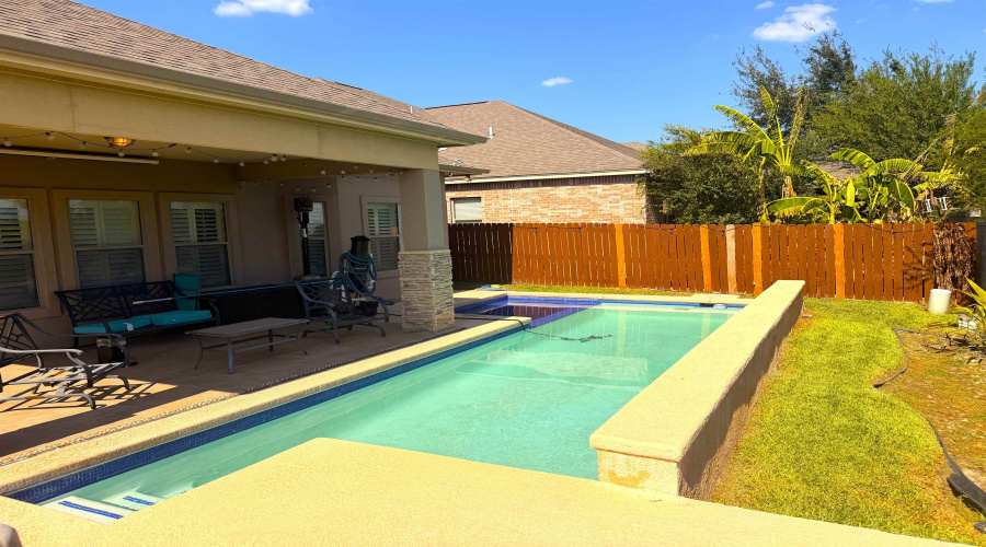 119 Date Palm Dr., Laredo, Texas 78045, 4 Bedrooms Bedrooms, 10 Rooms Rooms,2 BathroomsBathrooms,Residential,For Sale,119 Date Palm Dr.,20264376