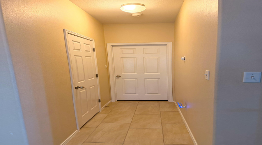 119 Date Palm Dr., Laredo, Texas 78045, 4 Bedrooms Bedrooms, 10 Rooms Rooms,2 BathroomsBathrooms,Residential,For Sale,119 Date Palm Dr.,20264376