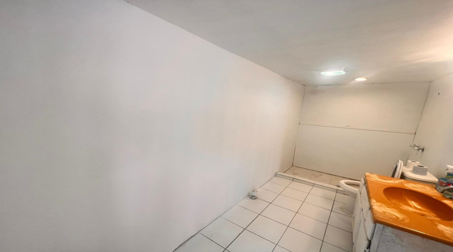 1817 1/2 Lincoln St, Laredo, Texas 78040, 3 Bedrooms Bedrooms, 5 Rooms Rooms,2 BathroomsBathrooms,Residential,For Rent,1817 1/2 Lincoln St,20264377