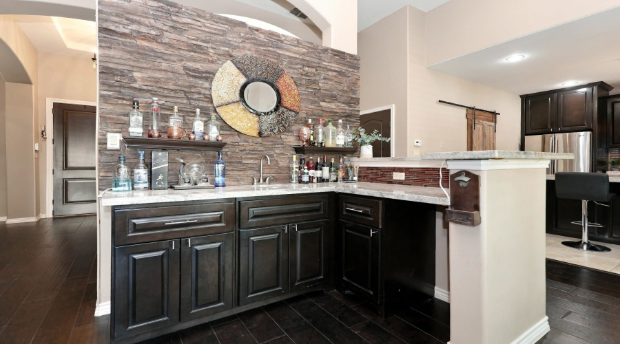 7605 Patricia Highsmith Dr, Laredo, Texas 78041, 4 Bedrooms Bedrooms, 7 Rooms Rooms,3 BathroomsBathrooms,Residential,For Sale,7605 Patricia Highsmith Dr,20264379