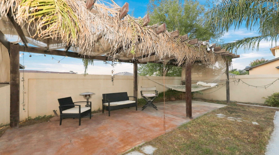 7605 Patricia Highsmith Dr, Laredo, Texas 78041, 4 Bedrooms Bedrooms, 7 Rooms Rooms,3 BathroomsBathrooms,Residential,For Sale,7605 Patricia Highsmith Dr,20264379