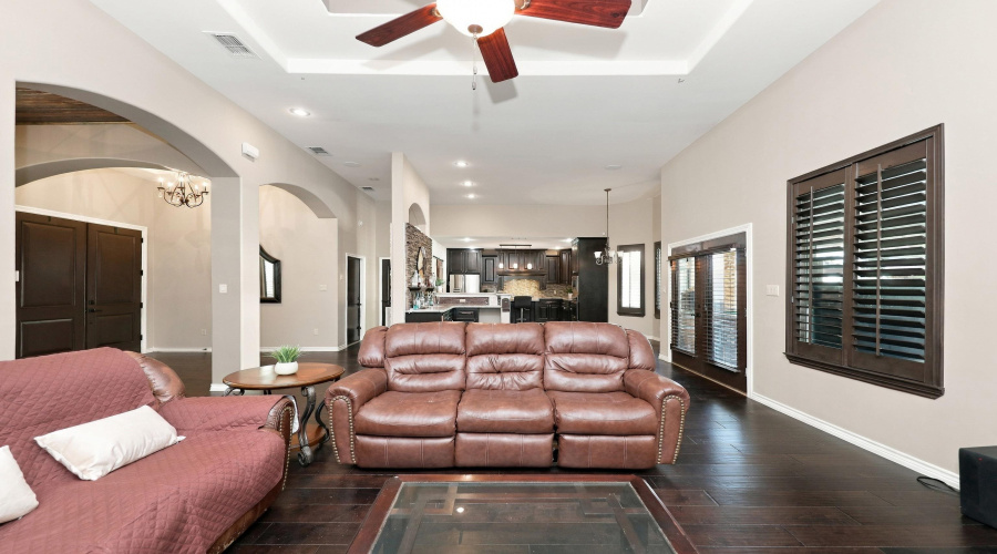 7605 Patricia Highsmith Dr, Laredo, Texas 78041, 4 Bedrooms Bedrooms, 7 Rooms Rooms,3 BathroomsBathrooms,Residential,For Sale,7605 Patricia Highsmith Dr,20264379