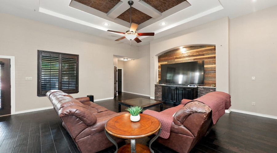 7605 Patricia Highsmith Dr, Laredo, Texas 78041, 4 Bedrooms Bedrooms, 7 Rooms Rooms,3 BathroomsBathrooms,Residential,For Sale,7605 Patricia Highsmith Dr,20264379