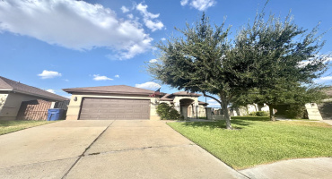 1103 Huber St, Laredo, Texas 78045, 3 Bedrooms Bedrooms, 6 Rooms Rooms,2 BathroomsBathrooms,Residential,For Sale,1103 Huber St,20264380 1103 Huber St, Laredo, Texas 78045, 3 Bedrooms Bedrooms, 6 Rooms Rooms,2 BathroomsBathrooms,Residential,For Sale,1103 Huber St,20264380