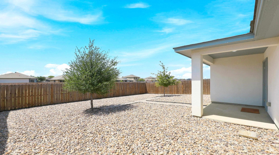 3616 Guaymas Ave, Laredo, Texas 78046, 3 Bedrooms Bedrooms, 5 Rooms Rooms,2 BathroomsBathrooms,Residential,For Sale,3616 Guaymas Ave,20264381