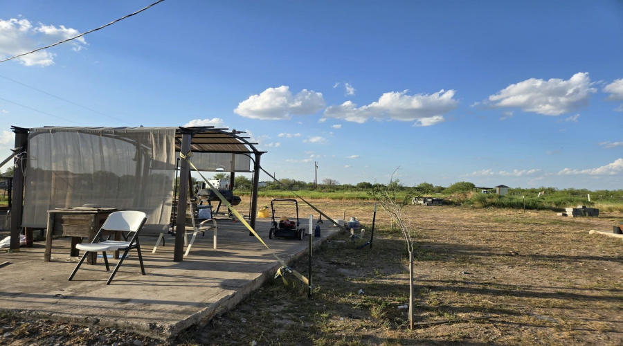 155 RANCH ROAD Las Lomas I, Laredo, Texas 78043, 2 Bedrooms Bedrooms, 4 Rooms Rooms,2 BathroomsBathrooms,Residential,For Sale,155 RANCH ROAD Las Lomas I,20264384