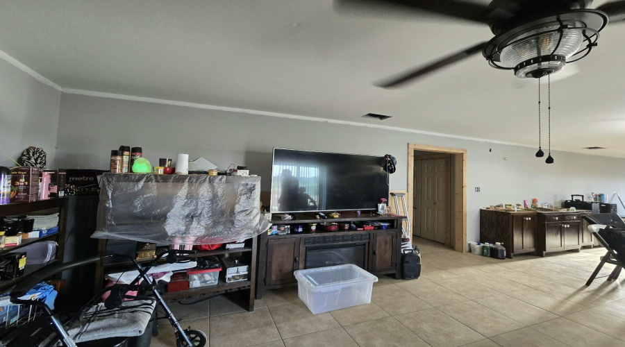 155 RANCH ROAD Las Lomas I, Laredo, Texas 78043, 2 Bedrooms Bedrooms, 4 Rooms Rooms,2 BathroomsBathrooms,Residential,For Sale,155 RANCH ROAD Las Lomas I,20264384