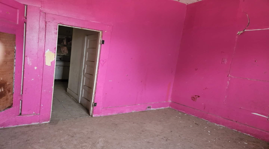 714 Guerrero St, Laredo, Texas 78040, 3 Bedrooms Bedrooms, 5 Rooms Rooms,1 BathroomBathrooms,Residential,For Sale,714 Guerrero St,20264385