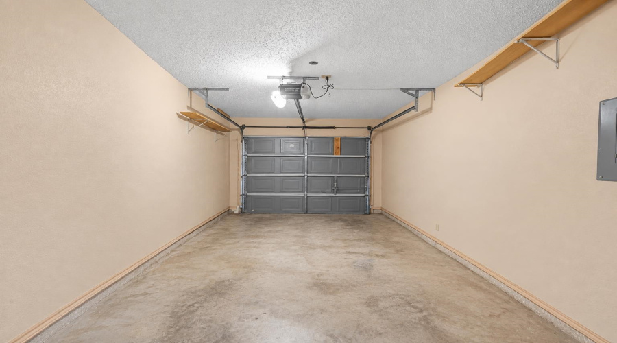 237 Corral Dr, Laredo, Texas 78045, 3 Bedrooms Bedrooms, 4 Rooms Rooms,2 BathroomsBathrooms,Residential,For Sale,237 Corral Dr,20264386