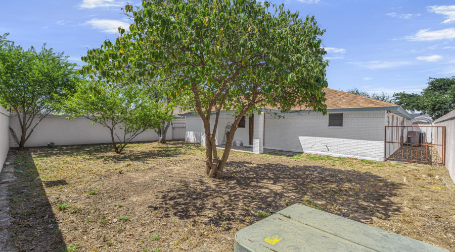 237 Corral Dr, Laredo, Texas 78045, 3 Bedrooms Bedrooms, 4 Rooms Rooms,2 BathroomsBathrooms,Residential,For Sale,237 Corral Dr,20264386