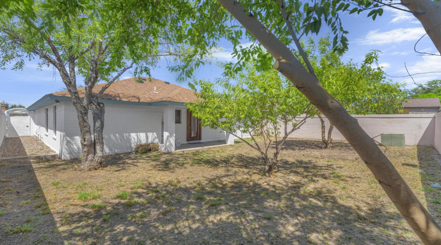 237 Corral Dr, Laredo, Texas 78045, 3 Bedrooms Bedrooms, 4 Rooms Rooms,2 BathroomsBathrooms,Residential,For Sale,237 Corral Dr,20264386