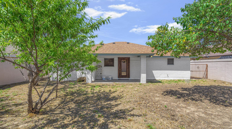 237 Corral Dr, Laredo, Texas 78045, 3 Bedrooms Bedrooms, 4 Rooms Rooms,2 BathroomsBathrooms,Residential,For Sale,237 Corral Dr,20264386