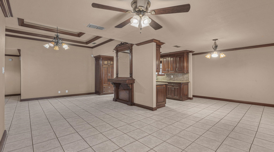 237 Corral Dr, Laredo, Texas 78045, 3 Bedrooms Bedrooms, 4 Rooms Rooms,2 BathroomsBathrooms,Residential,For Sale,237 Corral Dr,20264386