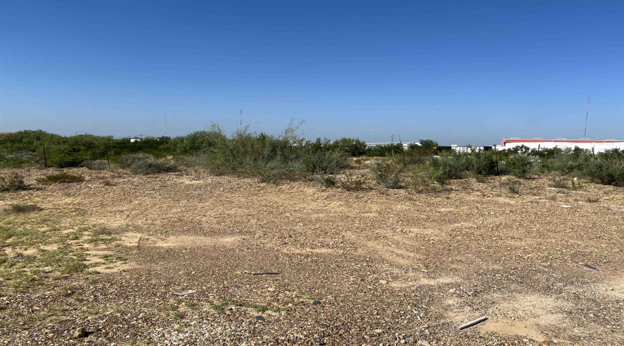 386 Papalote Rd, LAREDO, Texas 78045-8071, ,Land,For Sale,386 Papalote Rd,20264397