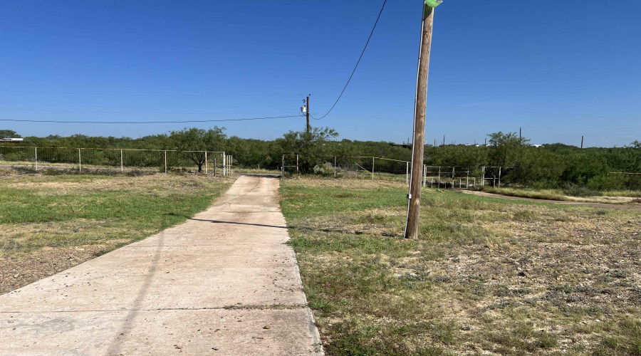 386 Papalote Rd, LAREDO, Texas 78045-8071, ,Land,For Sale,386 Papalote Rd,20264397