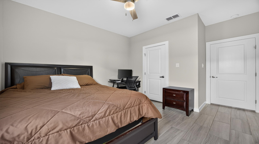 1616 Jerez Lp., Laredo, Texas 78046, 3 Bedrooms Bedrooms, 5 Rooms Rooms,2 BathroomsBathrooms,Residential,For Sale,1616 Jerez Lp.,20264388