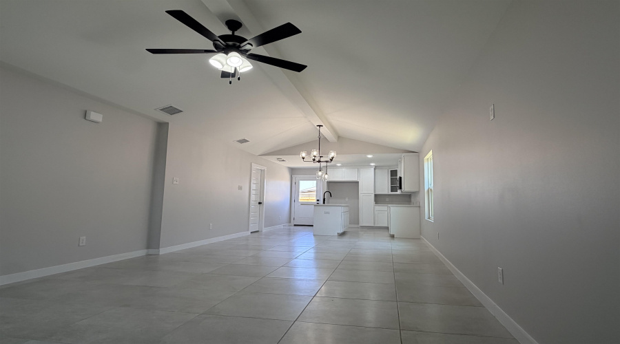 1628 Materia Dr., Laredo, Texas 78046, 3 Bedrooms Bedrooms, 6 Rooms Rooms,2 BathroomsBathrooms,Residential,For Sale,1628 Materia Dr.,20264390