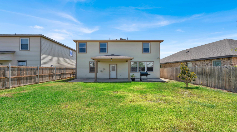 1806 Sambar Lp, Laredo, Texas 78045, 3 Bedrooms Bedrooms, 6 Rooms Rooms,2 BathroomsBathrooms,Residential,For Sale,1806 Sambar Lp,20264391