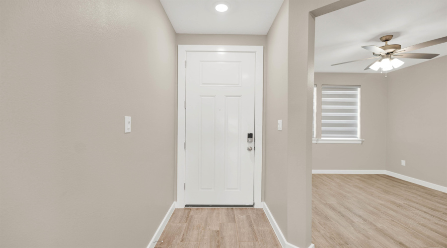 1806 Sambar Lp, Laredo, Texas 78045, 3 Bedrooms Bedrooms, 6 Rooms Rooms,2 BathroomsBathrooms,Residential,For Sale,1806 Sambar Lp,20264391