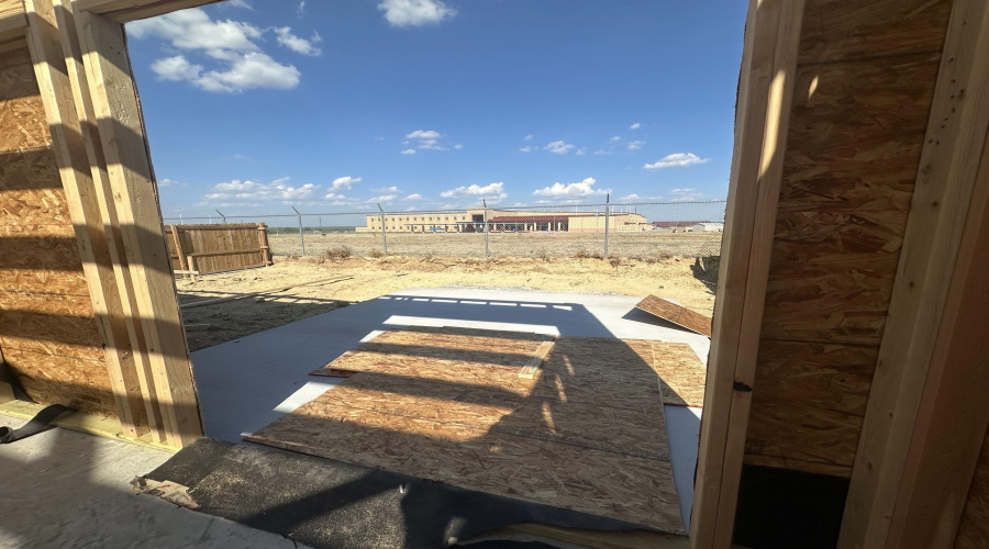 1415 El Caporal Dr., Laredo, Texas 78046, 4 Bedrooms Bedrooms, 7 Rooms Rooms,2 BathroomsBathrooms,Residential,For Sale,1415 El Caporal Dr.,20264396