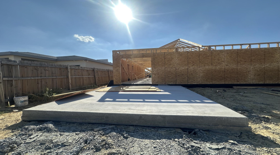 1415 El Caporal Dr., Laredo, Texas 78046, 4 Bedrooms Bedrooms, 7 Rooms Rooms,2 BathroomsBathrooms,Residential,For Sale,1415 El Caporal Dr.,20264396