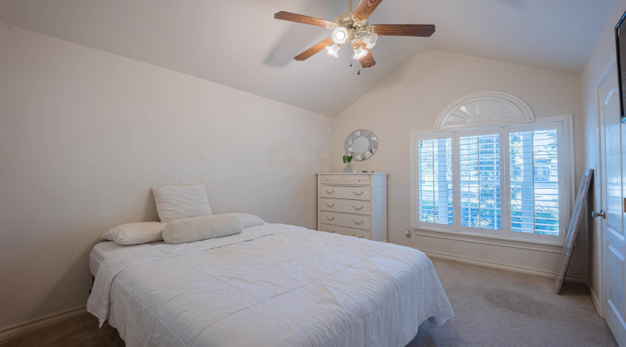 2006 Los Suenos Crt, Laredo, Texas 78045, 3 Bedrooms Bedrooms, 7 Rooms Rooms,2 BathroomsBathrooms,Residential,For Sale,2006 Los Suenos Crt,20264398