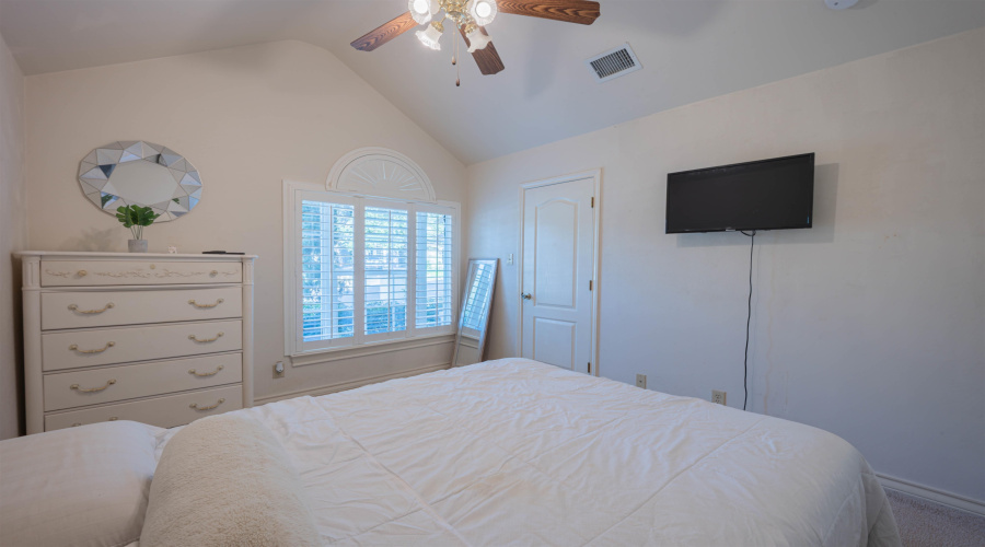 2006 Los Suenos Crt, Laredo, Texas 78045, 3 Bedrooms Bedrooms, 7 Rooms Rooms,2 BathroomsBathrooms,Residential,For Sale,2006 Los Suenos Crt,20264398