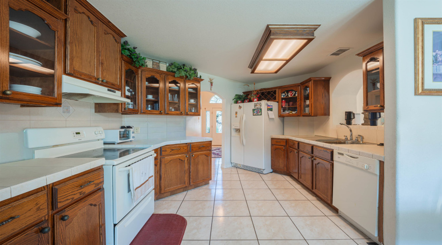 2006 Los Suenos Crt, Laredo, Texas 78045, 3 Bedrooms Bedrooms, 7 Rooms Rooms,2 BathroomsBathrooms,Residential,For Sale,2006 Los Suenos Crt,20264398